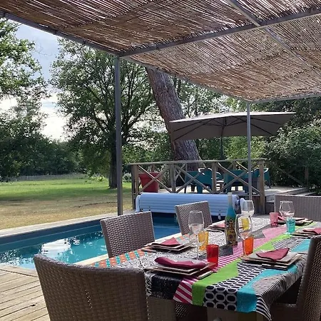 Semesterbostad La Maison Tipasa Saint-Julien-en-Born